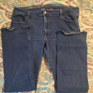 Old Navy Women's Boot Cut Jeans in Dark Blue